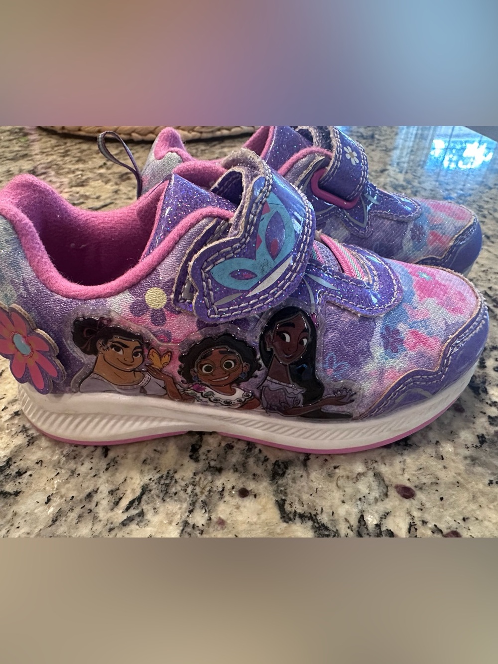 Disney Encanto Girls Light Up Sneakers Purple Glitter Size 8